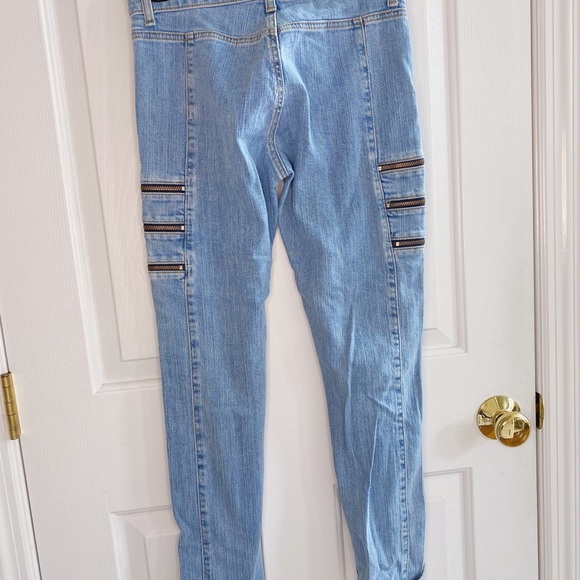Jeans - Picture 2 of 2